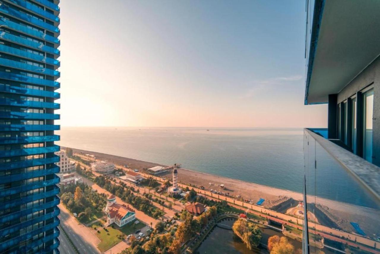 Panoramic Sea And City View Aparthotel In Orbi City Батумі Екстер'єр фото