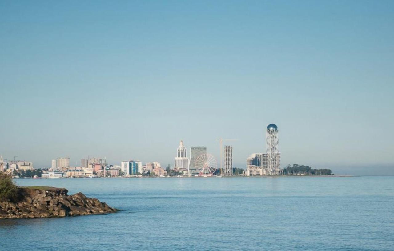Panoramic Sea And City View Aparthotel In Orbi City Батумі Екстер'єр фото